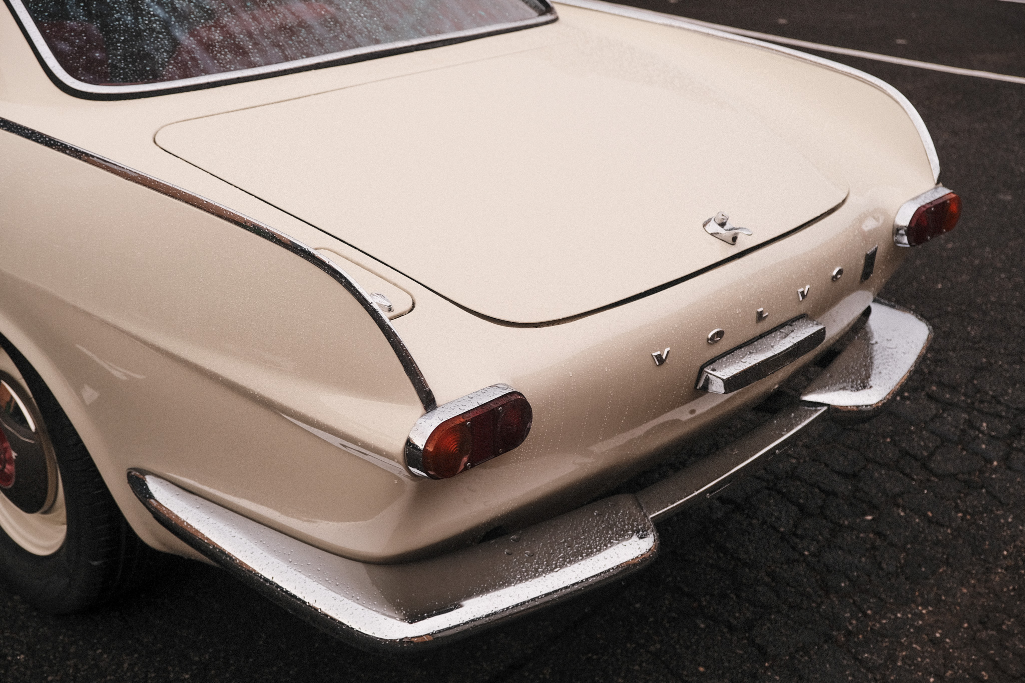 Volvo tail light detail